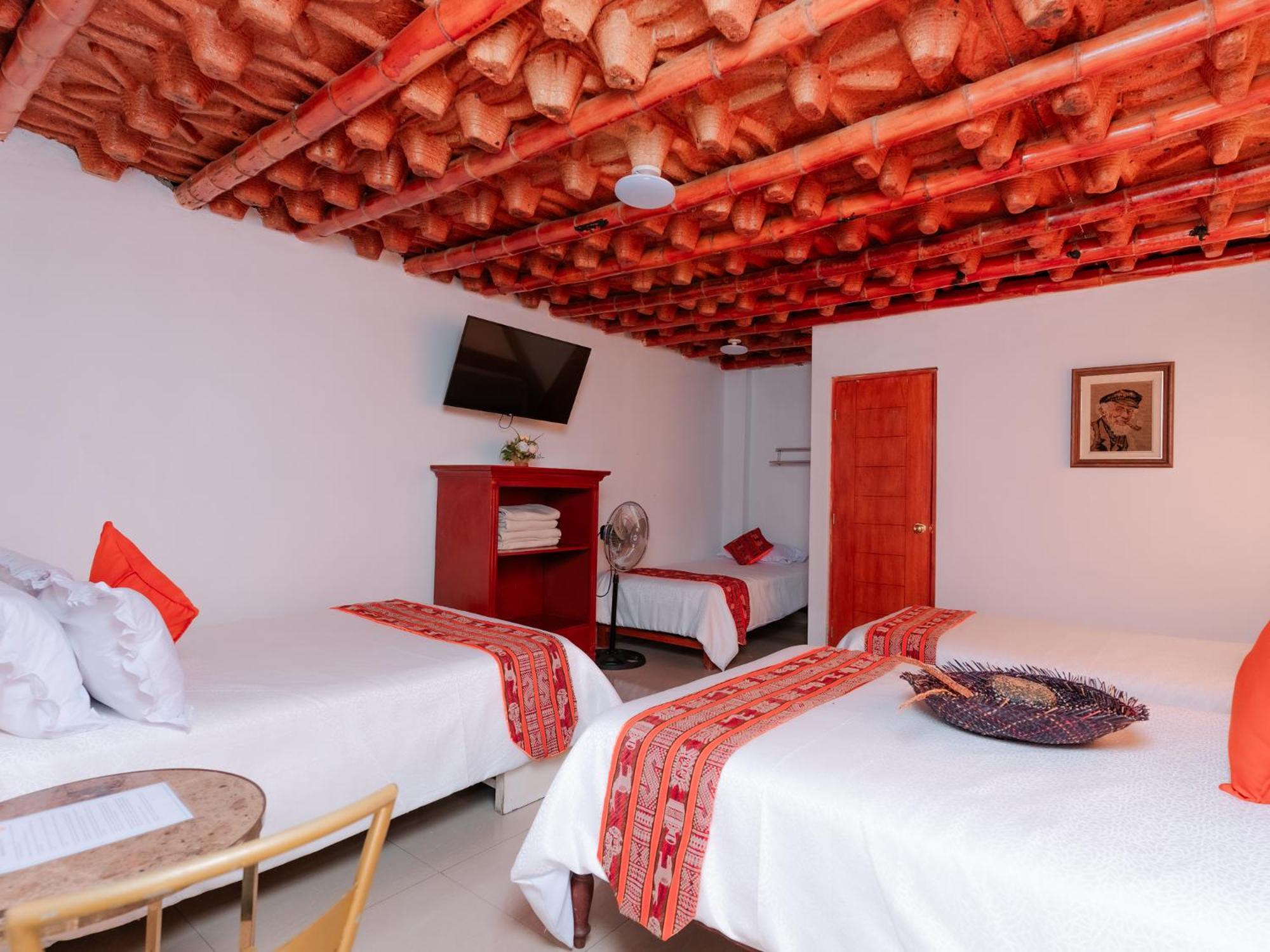 Hotel Vinas Del Sol Eterno Chincha Alta Exterior photo